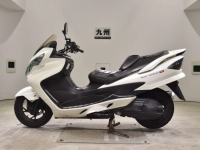 Suzuki SKYWAVE 250M