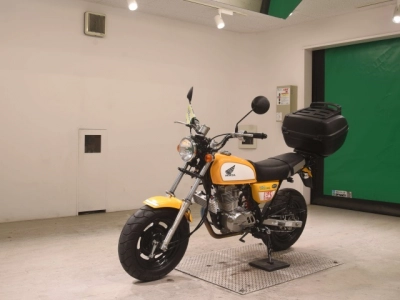 Honda APE100