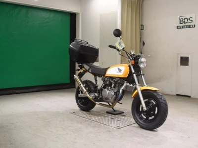 Honda APE100