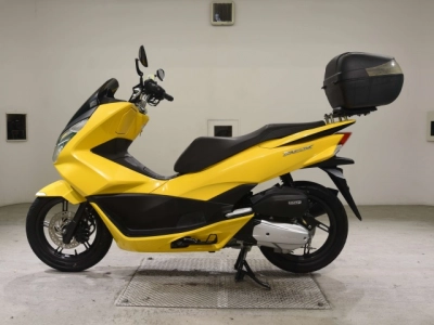 Honda PCX125-2