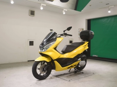 Honda PCX125-2