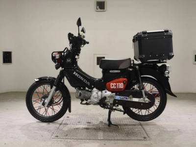 Honda  CROSS  CUB 110-2