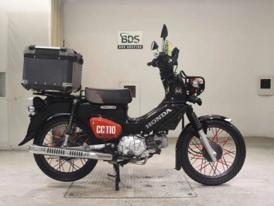 Honda  CROSS  CUB 110-2