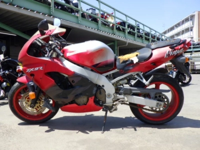 Kawasaki ZX-9R