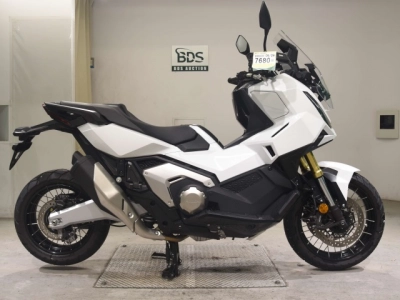 Honda X-ADV750-2