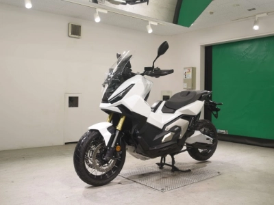 Honda X-ADV750-2