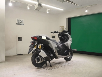 Honda ADV160