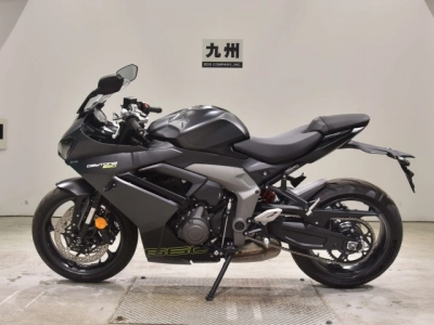Triumph  TRIUMPH  DAYTONA 660