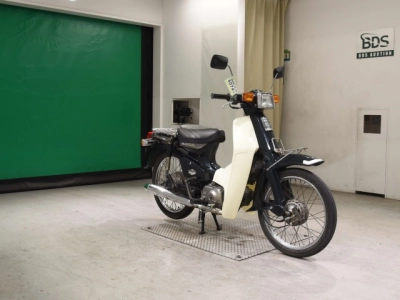 Honda C90