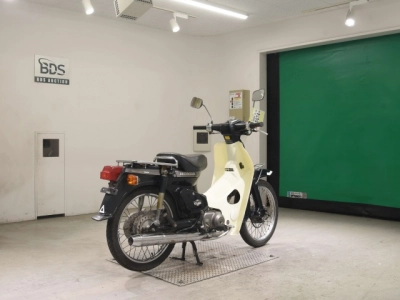 Honda C90