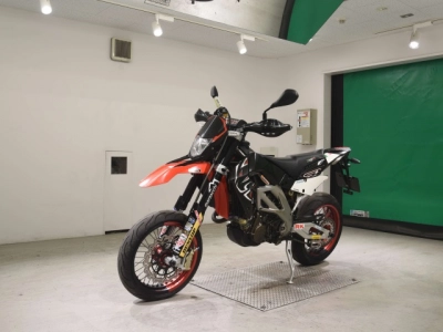 Aprilia APRILIA SXV550