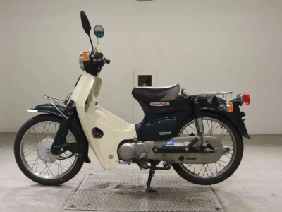 Honda C90
