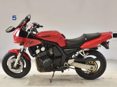 Yamaha FZ400