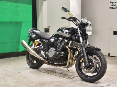 Yamaha XJR1300-2
