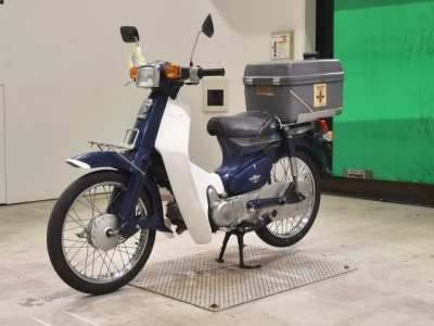 Honda C90