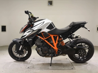 KTM KTM 1290 SUPER DUKE R