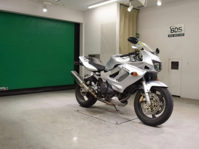 Honda VTR1000F