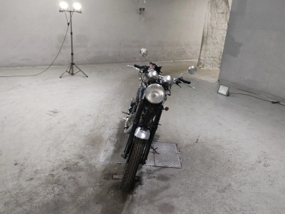 Yamaha SR400-1