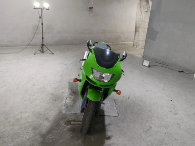 Kawasaki ZX-9R