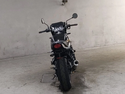 Kawasaki Z900RS