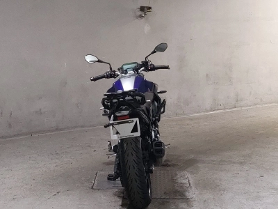 BMW BMW F900R