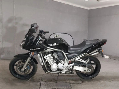 Yamaha FZS1000 FEATHER