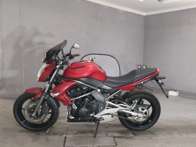 Kawasaki ER-4N