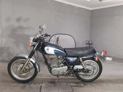 Yamaha SR500-1