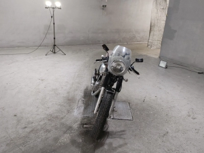 Yamaha SR400-1