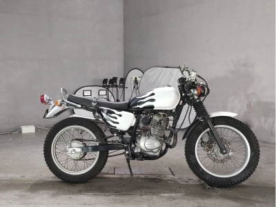 Honda CB223S
