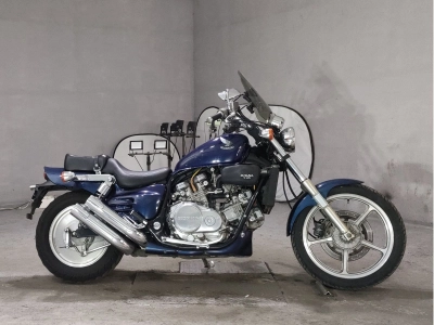 Honda MAGNA 750