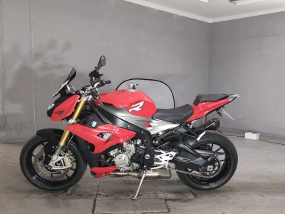 BMW BMW S1000R