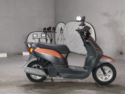 Honda  TACT  BASIC 