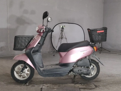 Honda  TACT  BASIC 
