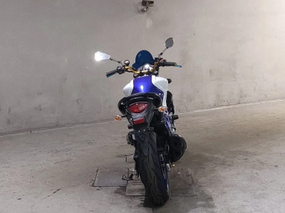 Suzuki GLADIUS400