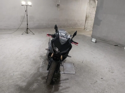 Honda CBR650R