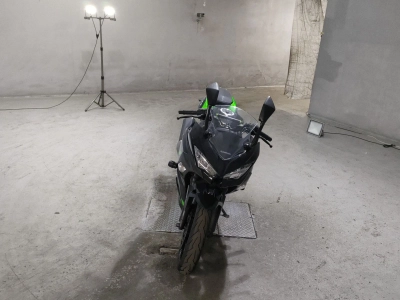 Kawasaki NINJA400