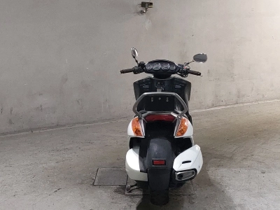 Suzuki GEMMA250