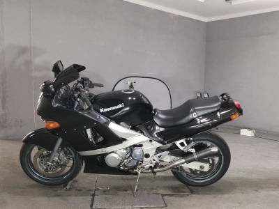 Kawasaki ZZR400