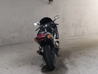 Kawasaki ZZR400