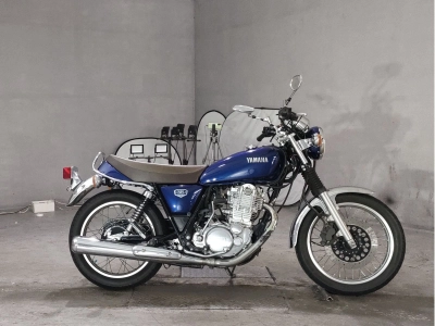 Yamaha SR400-1