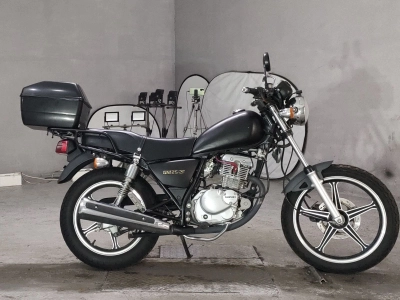 Suzuki GN125-2F
