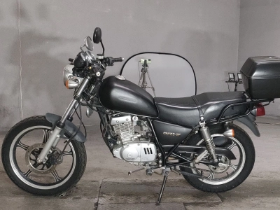 Suzuki GN125-2F