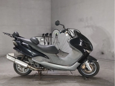 Yamaha MAJESTY 125