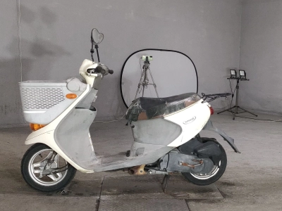 Suzuki LET'S4