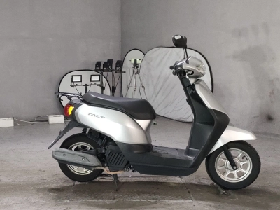 Honda  TACT  BASIC 