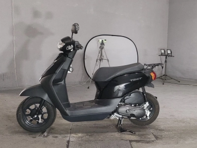 Honda  TACT  BASIC 