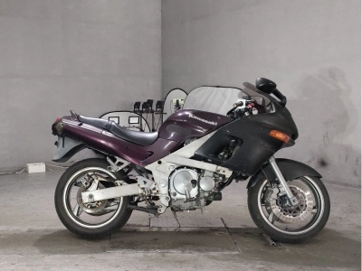 Kawasaki ZZR400