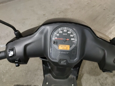 Honda  TACT  BASIC 