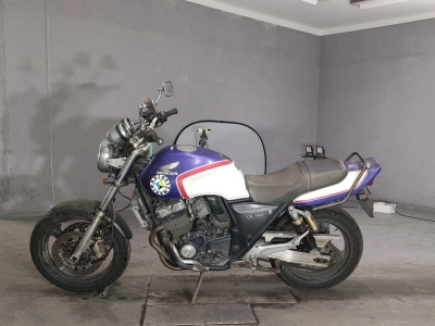 Honda CB400SF